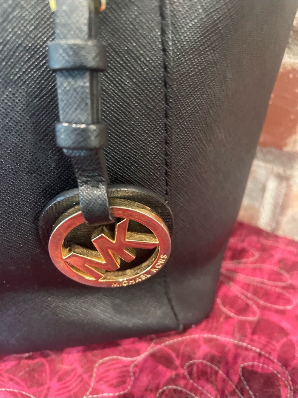 Michael Kors Black Leather Tote with Gold Logo Charm - Picture 8 of 11
